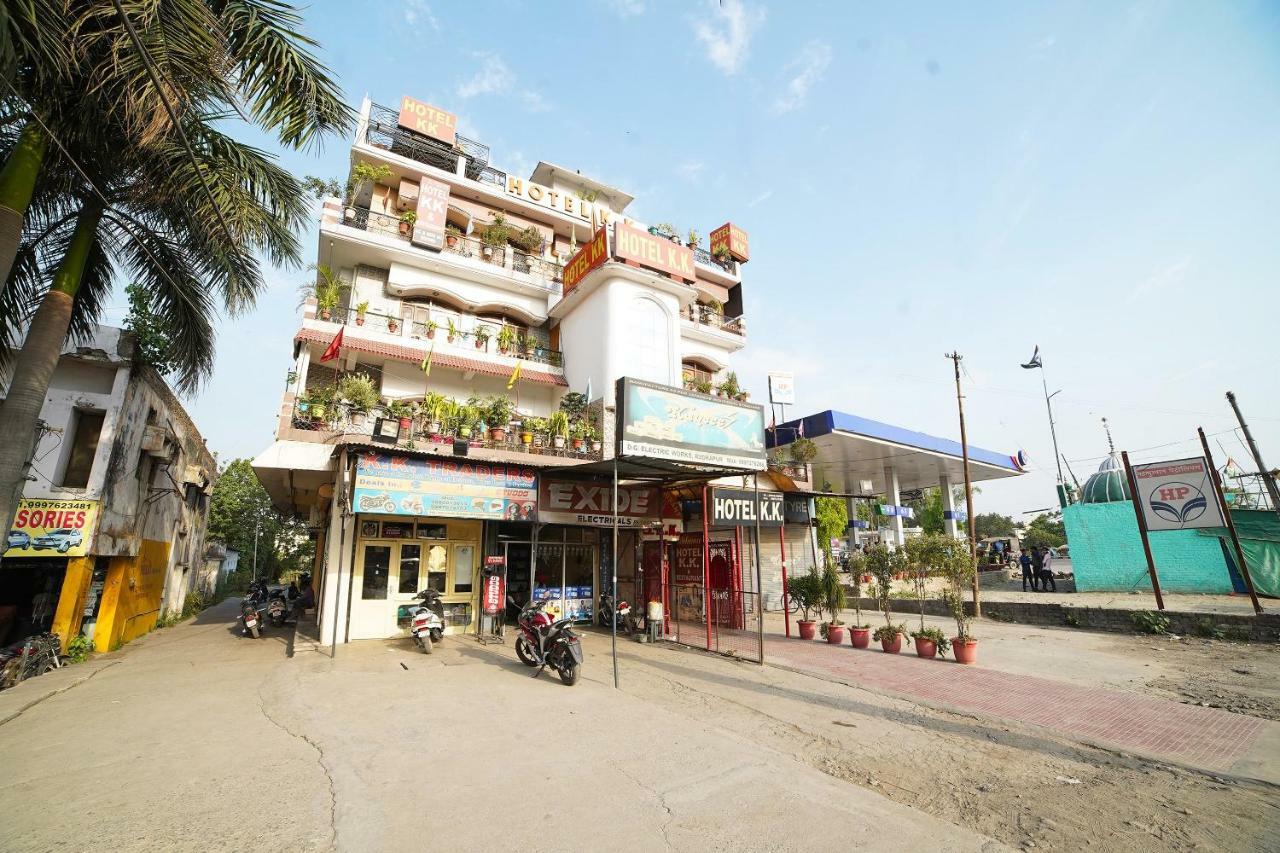 Oyo 39543 Hotel Kk Pantnagar Exteriör bild